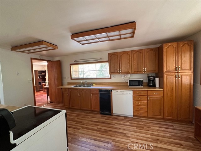 39455 Prospect Drive, Forest Falls CA: https://media.crmls.org/medias/87f281b9-a67d-4237-8dbc-9fa0d852cc4c.jpg
