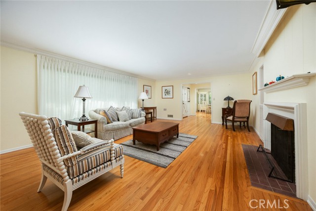 3625 Lombardy photo 10