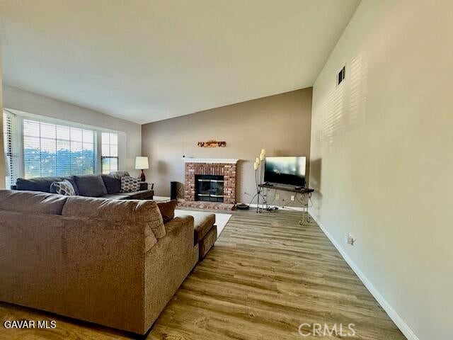 Detail Gallery Image 9 of 37 For 4252 E Avenue Q11, Palmdale,  CA 93552 - 3 Beds | 3 Baths