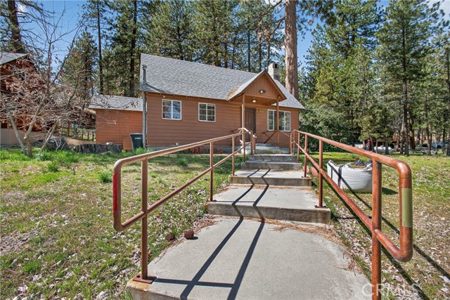 Detail Gallery Image 31 of 49 For 5806 Victorville, Wrightwood,  CA 92397 - 3 Beds | 1/1 Baths