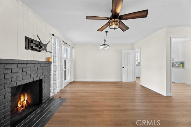 16423 Woodruff Avenue, Bellflower CA: https://media.crmls.org/medias/87f3bf69-392d-4171-bc39-b9a43e1d4832.jpg