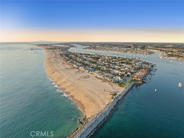 Detail Gallery Image 20 of 21 For 1576 E Ocean Bld, Newport Beach,  CA 92661 - 4 Beds | 3 Baths