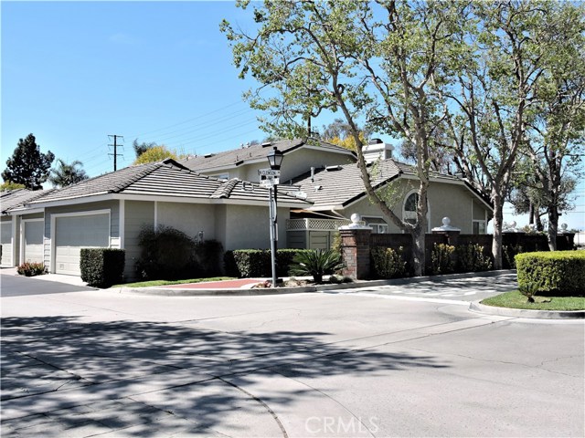 2051 W Lafayette Dr #121, Anaheim, CA 92801