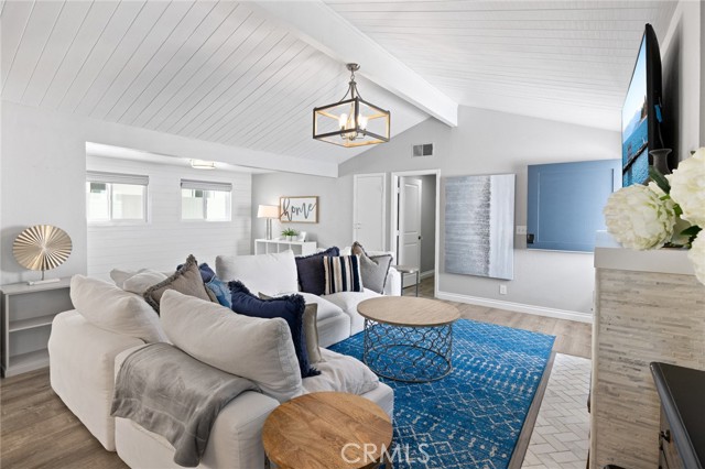 412 Colton Street, Newport Beach CA: https://media.crmls.org/medias/87f4cac9-a405-468c-b59f-eff3899c41a6.jpg