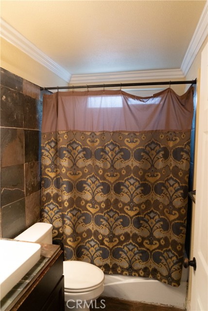 21983 Centurion, Saugus CA: https://media.crmls.org/medias/87f7573c-3817-439d-9dc5-841551b46a87.jpg