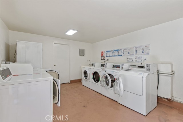 Detail Gallery Image 21 of 21 For 5349 Newcastle Ave #20,  Encino,  CA 91316 - 2 Beds | 2 Baths