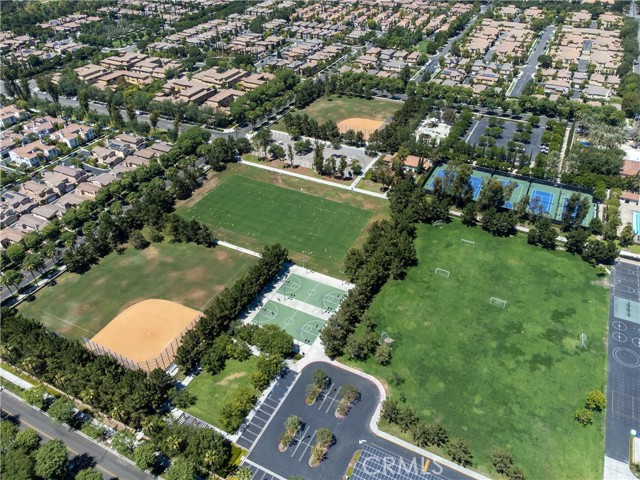 80 Great, Irvine CA: https://media.crmls.org/medias/87f7a975-d314-4980-ad0b-edef2df41c95.jpg