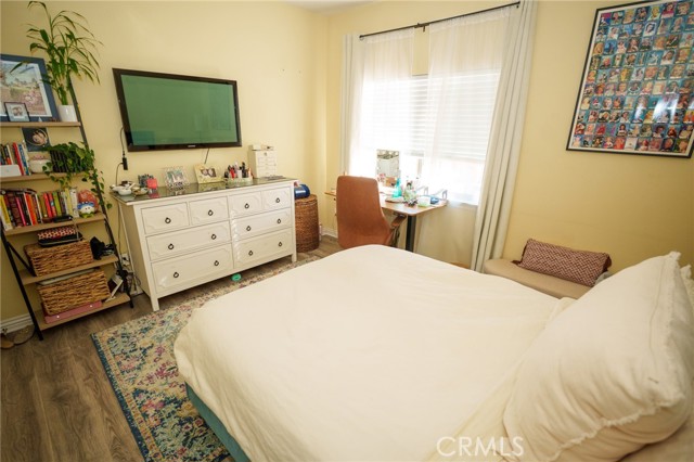 Detail Gallery Image 17 of 20 For 27462 English Ivy Ln, Canyon Country,  CA 91387 - 5 Beds | 3 Baths