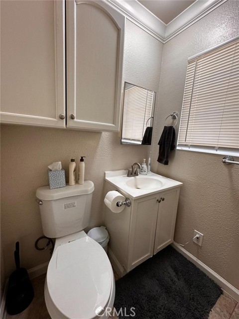 Detail Gallery Image 11 of 14 For 710 E Ivy St, Hanford,  CA 93230 - 2 Beds | 1 Baths