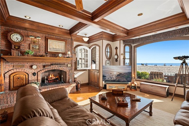 Detail Gallery Image 6 of 27 For 3006 W Oceanfront, Newport Beach,  CA 92663 - 3 Beds | 3/1 Baths