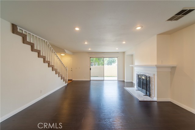 Detail Gallery Image 14 of 33 For 401 W 220th St #58,  Carson,  CA 90745 - 3 Beds | 3 Baths