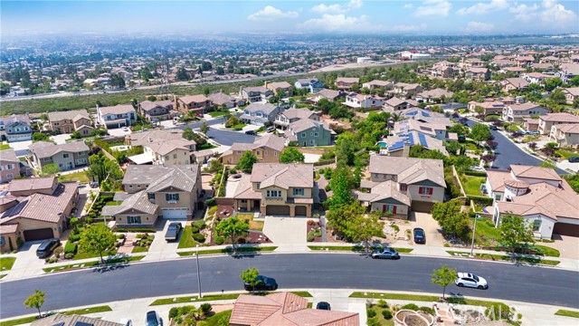 12729 Indian Ocean Drive, Etiwanda CA: https://media.crmls.org/medias/87fa81d4-5757-432a-871e-f6a0d51d2705.jpg