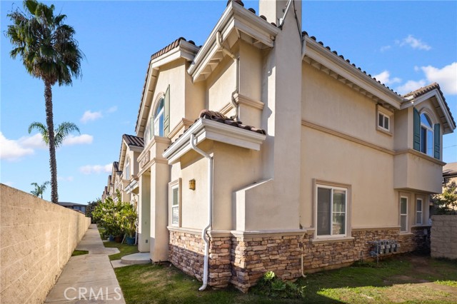 Front Image Thumbnail for CRWS25269375