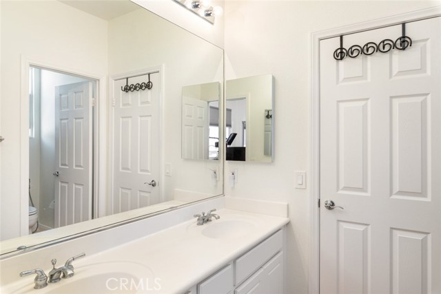 Detail Gallery Image 31 of 61 For 1069 Stanislaus Dr, Corona,  CA 92881 - 5 Beds | 4 Baths