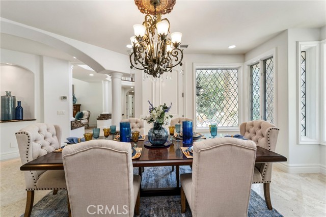 45200 Oak Manor Ct, Temecula CA: https://media.crmls.org/medias/87faebc6-1ecc-47f9-8f22-27c92a8c09c8.jpg