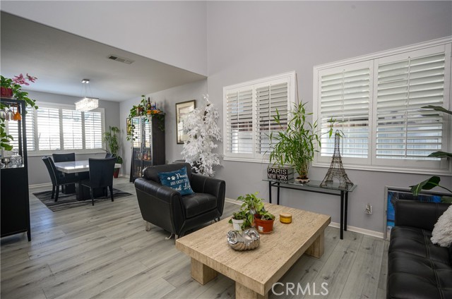 Detail Gallery Image 6 of 25 For 23272 Alta Oaks Dr, Wildomar,  CA 92595 - 5 Beds | 3/1 Baths