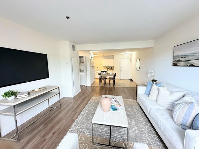 Detail Gallery Image 3 of 20 For 24410 Crenshaw #113,  Torrance,  CA 90505 - 1 Beds | 1 Baths