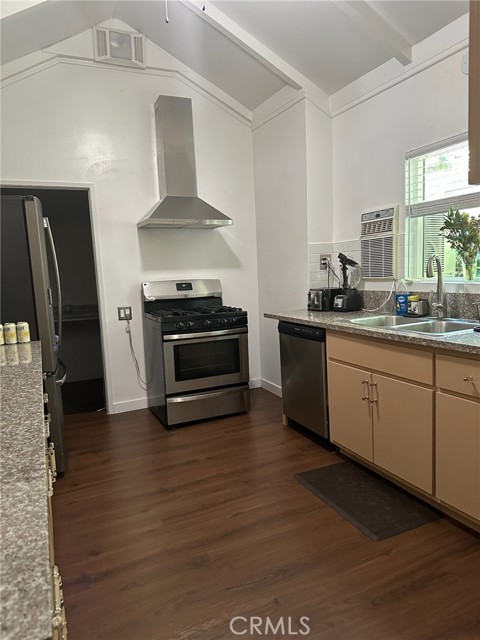 Detail Gallery Image 34 of 41 For 3432 Larissa Dr, Los Angeles,  CA 90026 - – Beds | – Baths