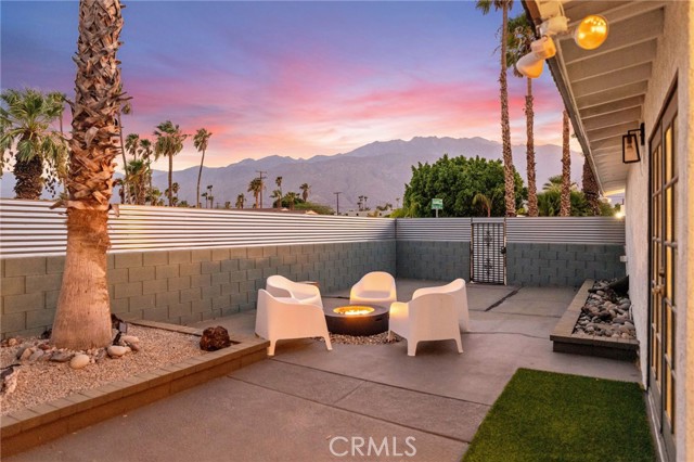 Image 15 of 66 For 2306 Acacia Rd E