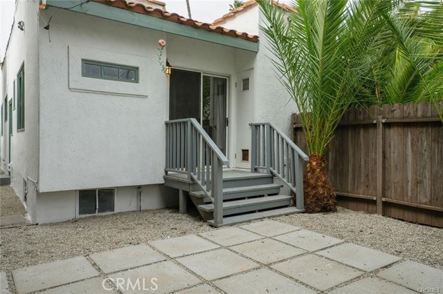 Detail Gallery Image 10 of 21 For 908 - 910 Victoria Ave, Venice,  CA 90291 - – Beds | – Baths