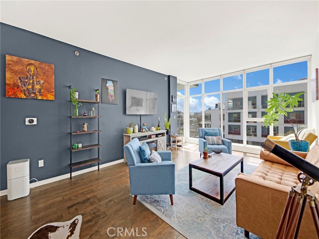 Detail Gallery Image 2 of 52 For 411 W Seaside Way #405,  Long Beach,  CA 90802 - 2 Beds | 2 Baths