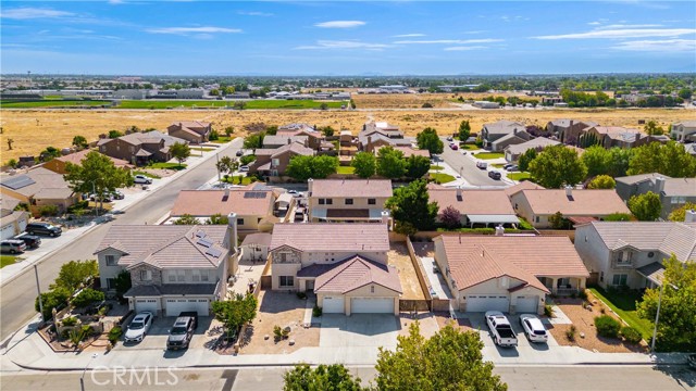 Detail Gallery Image 4 of 37 For 44532 W 37th St, Lancaster,  CA 93536 - 4 Beds | 3 Baths