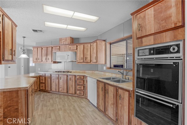 Detail Gallery Image 11 of 37 For 27701 Murrieta Rd #226,  Menifee,  CA 92586 - 2 Beds | 2 Baths