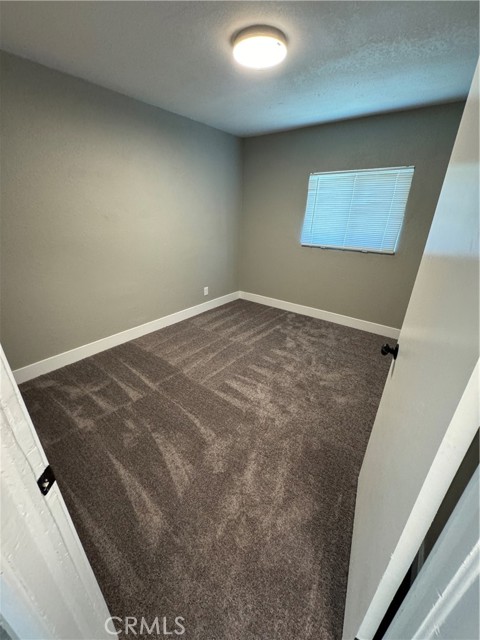 Detail Gallery Image 19 of 41 For 3033 E Hammond Ave, Fresno,  CA 93703 - 4 Beds | 2 Baths