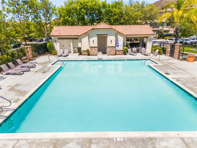 27620 Desert Gold Court, Murrieta CA: https://media.crmls.org/medias/87ffa0a1-6804-4ffa-9b33-f8e16b2b6c23.jpg