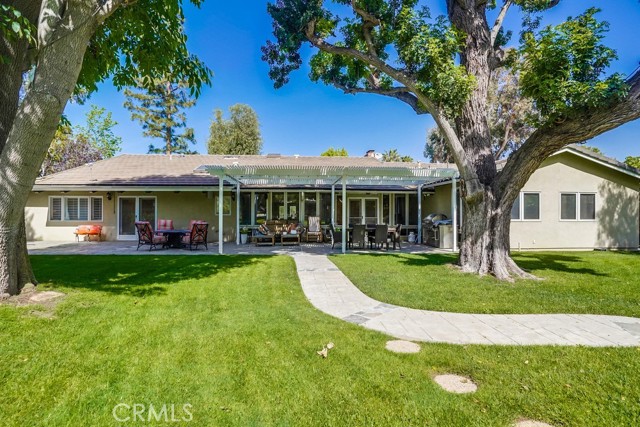 4 Saddlehorn Lane, Rolling Hills Estates, California 90274, 5 Bedrooms Bedrooms, ,4 BathroomsBathrooms,Residential,Sold,Saddlehorn,PV22070454