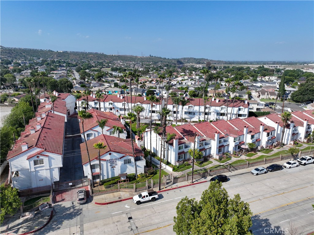 264 E Beverly #A