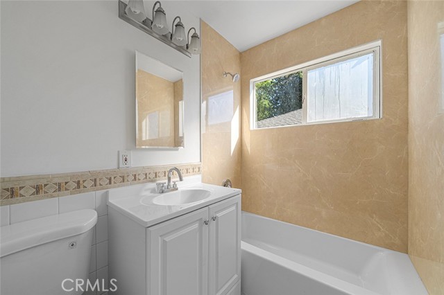 Detail Gallery Image 22 of 33 For 401 S Basque, Fullerton,  CA 92833 - 4 Beds | 2 Baths