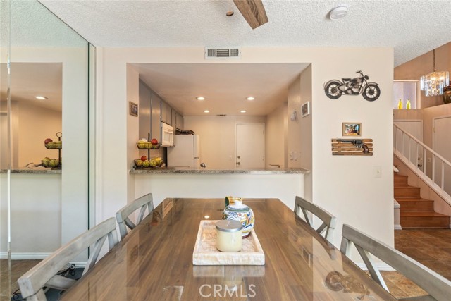 13208 Setting Sun Court, Chino Hills CA: https://media.crmls.org/medias/8800f196-3f9b-44b4-a43c-c4eb3d7e4f9b.jpg
