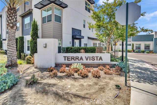 10578 Wells Drive, Rancho Cucamonga CA: https://media.crmls.org/medias/88011e9b-77db-4e58-be81-d34088265c28.jpg