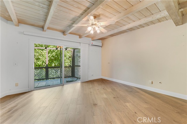 Detail Gallery Image 12 of 30 For 11441 Decente Dr, Studio City,  CA 91604 - 2 Beds | 2 Baths