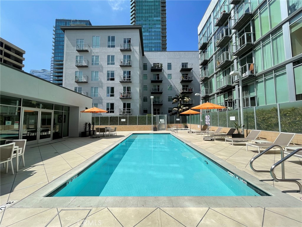 645 W 9th Street 742, Los Angeles, CA 90015