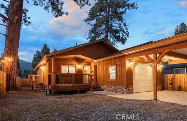 Detail Gallery Image 1 of 34 For 905 W Aeroplane Bld, Big Bear City,  CA 92314 - 3 Beds | 2 Baths