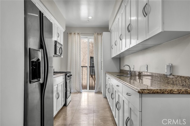 9049 Alcott Street, Los Angeles CA: https://media.crmls.org/medias/88046429-055e-4bf2-ab2e-79e44ef7dd0d.jpg