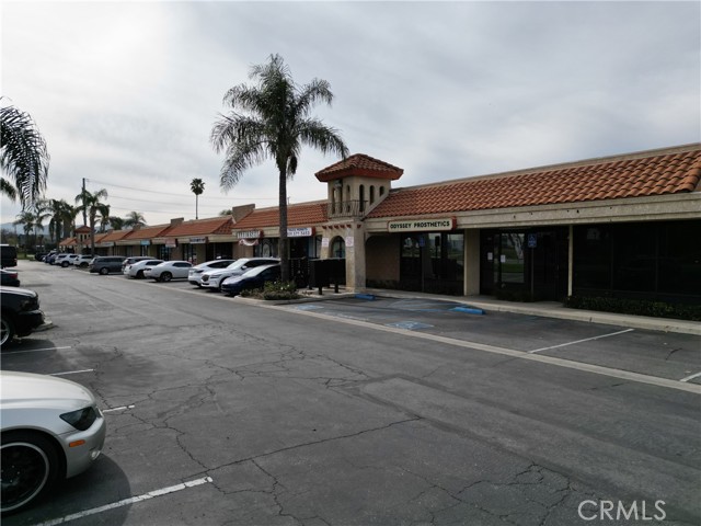 738 S Waterman Avenue, San Bernardino, California 92408, ,Commercial Lease,For Rent,738 S Waterman Avenue,CRCV24032683