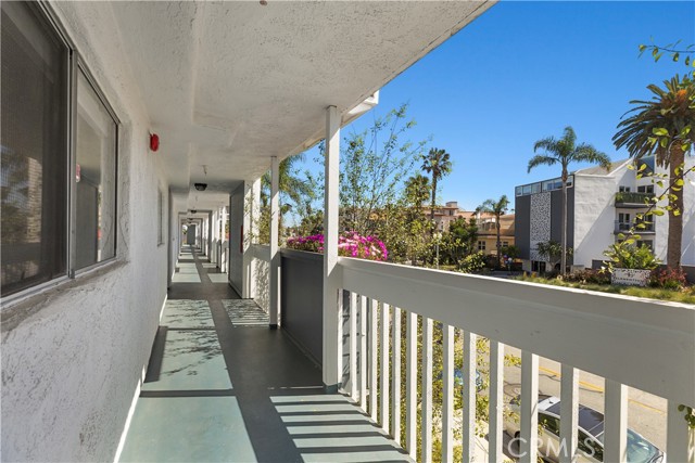 615 Esplanade, Redondo Beach, California 90277, 1 Bedroom Bedrooms, ,1 BathroomBathrooms,Residential,Sold,Esplanade,SB24091156