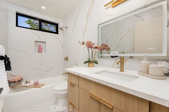 6032 Sun Knoll Circle, Yorba Linda CA: https://media.crmls.org/medias/88068d2d-08bc-4acf-b75f-ba8b250064a4.jpg