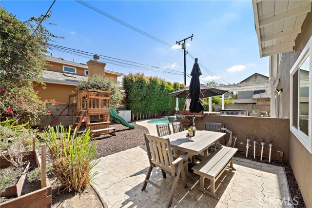 9168 El Azul Circle, Fountain Valley CA: https://media.crmls.org/medias/880697f4-0e50-48c4-892a-40b829e33f2c.jpg