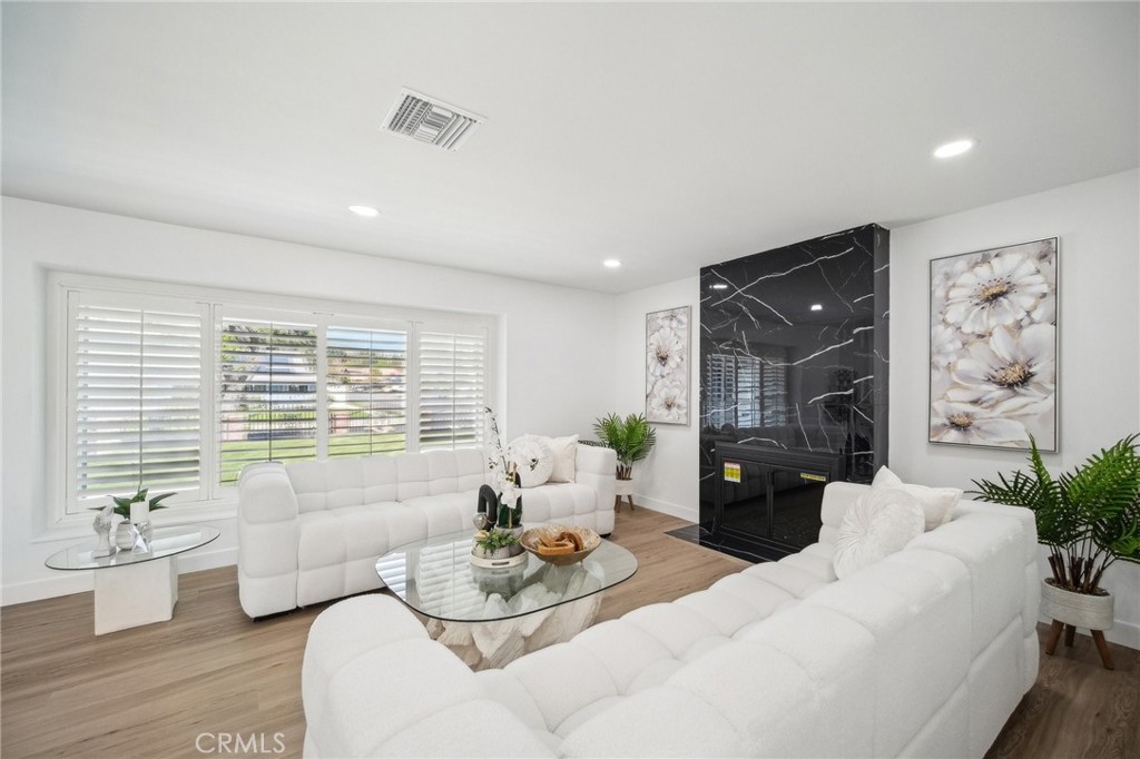 MLS #SR25258509 image #6