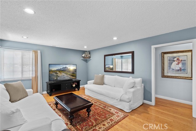 8252 McFadden Avenue, Midway City CA: https://media.crmls.org/medias/88078ec8-705d-4a5a-b749-e49e69e1e82b.jpg