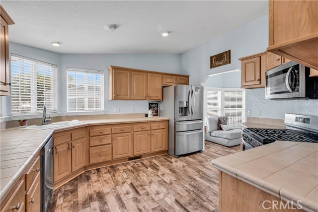 Detail Gallery Image 10 of 21 For 1550 Rimpau Ave #152,  Corona,  CA 92881 - 3 Beds | 2 Baths