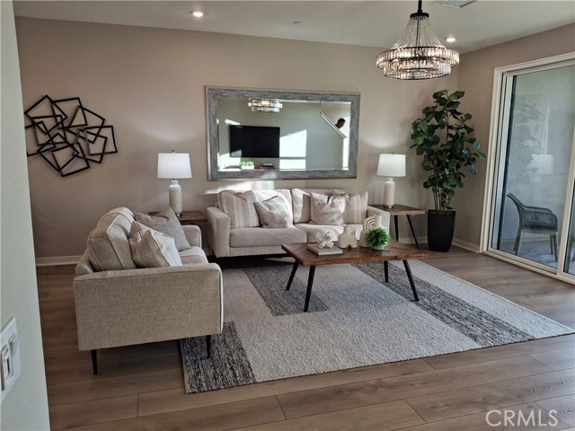 Detail Gallery Image 26 of 30 For 109 S Laxore St #303,  Anaheim,  CA 92804 - 4 Beds | 3/1 Baths