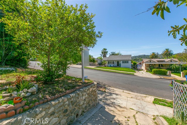 Detail Gallery Image 19 of 48 For 5025 Stratford Rd, Los Angeles,  CA 90042 - 2 Beds | 1 Baths