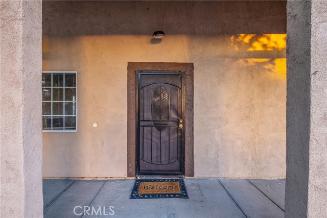 Detail Gallery Image 2 of 23 For 15080 Birdie Ln, Helendale,  CA 92342 - 3 Beds | 2/1 Baths