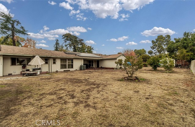 Detail Gallery Image 31 of 47 For 935 S Park Circle Dr, Fresno,  CA 93727 - 5 Beds | 2 Baths