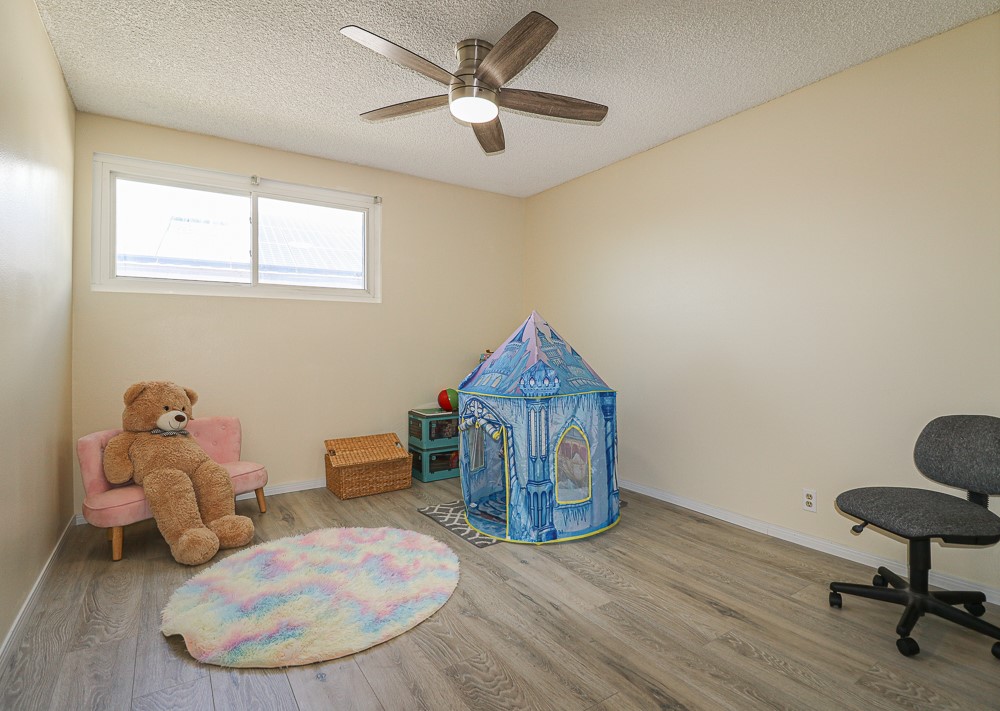 Detail Gallery Image 13 of 33 For 17773 San Rafael St, Fountain Valley,  CA 92708 - 4 Beds | 2/1 Baths